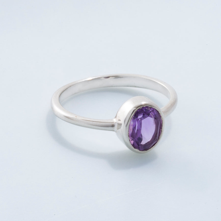 Amethyst Small Oval Cocktail Ring